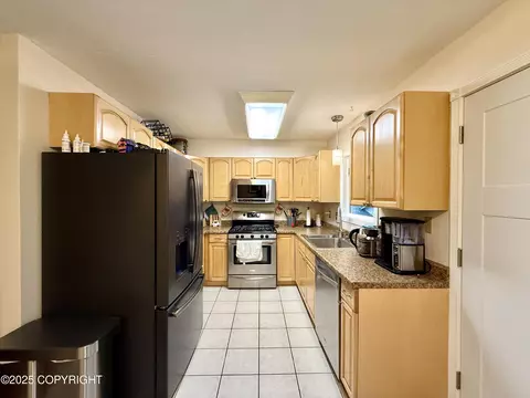 6330 E 35th Ave, Anchorage, AK 99504