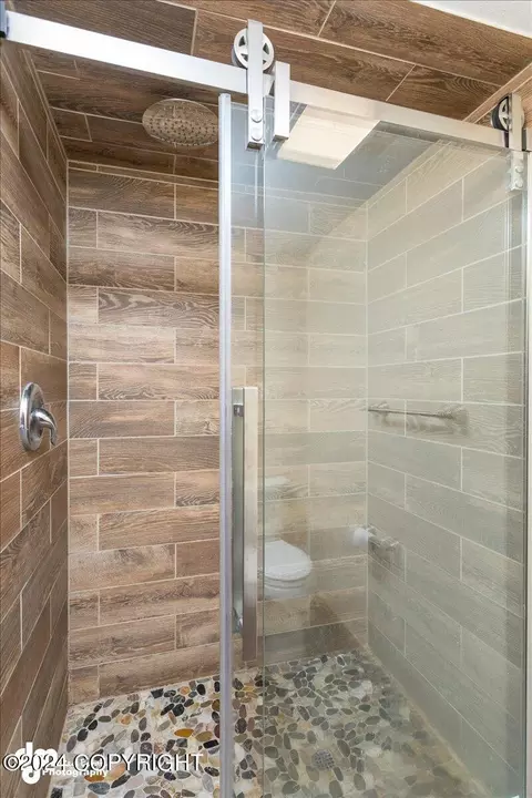 Bath - 22253 Elkhorn Cir, Eagle River, AK 99577 photo 6 of 8