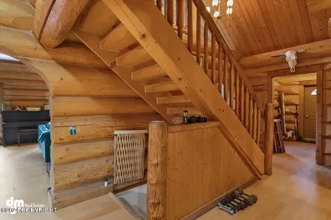 Entry Way - 22253 Elkhorn Cir, Eagle River, AK 99577 photo 2 of 9