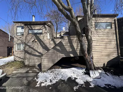 2221 E 66th Ave, Anchorage, AK 99507