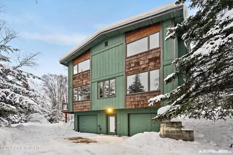 6855 Double Tree Ct, Anchorage, AK 99507