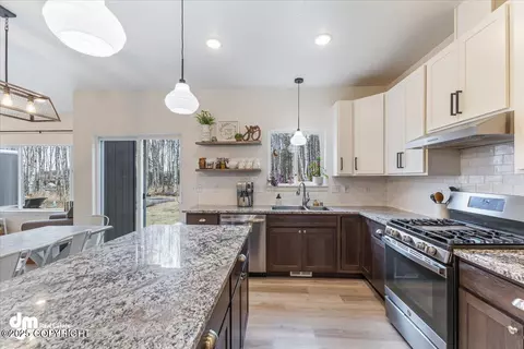 Kitchen - 7786 E Flint Dr, Wasilla, AK 99654 photo 2 of 2
