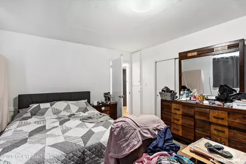 Bedroom - 1401 E 10th Ave, Anchorage, AK 99501 photo 3 of 3