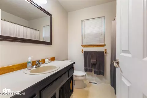 Bath - 9660 E Ortner Loop, Palmer, AK 99645 photo 5 of 8