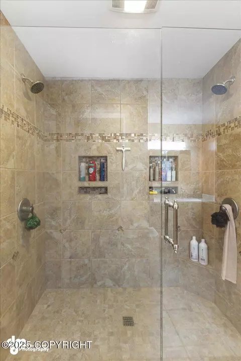 Bath - 9660 E Ortner Loop, Palmer, AK 99645 photo 4 of 8