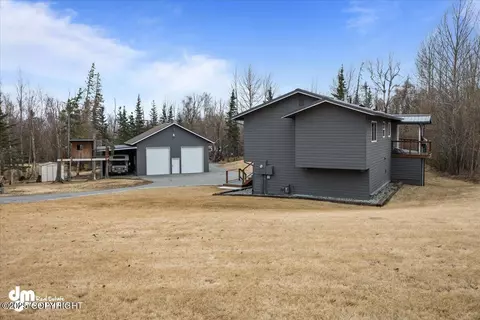 Exterior - 9660 E Ortner Loop, Palmer, AK 99645 photo 8 of 11