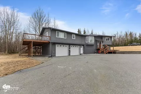 Exterior - 9660 E Ortner Loop, Palmer, AK 99645 photo 7 of 11