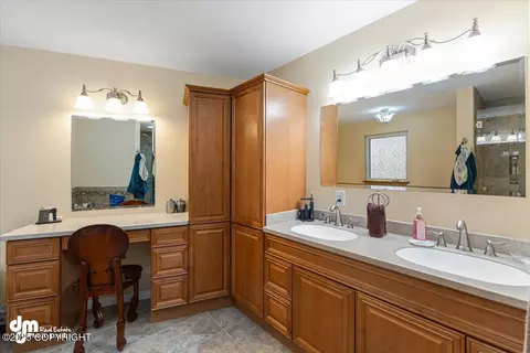 Bath - 9660 E Ortner Loop, Palmer, AK 99645 photo 1 of 8