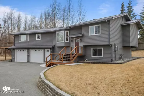 9660 E Ortner Loop, Palmer, AK 99645