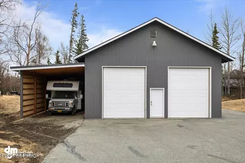 Exterior - 9660 E Ortner Loop, Palmer, AK 99645 photo 4 of 11