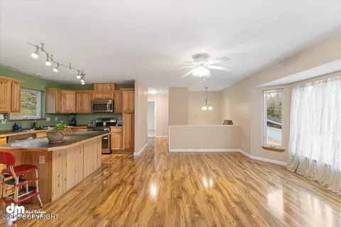 Living - 9660 E Ortner Loop, Palmer, AK 99645 photo 3 of 4