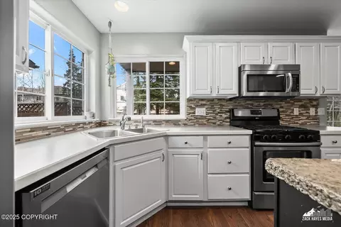8731 Sonora Cir, Eagle River, AK 99577 photo 16