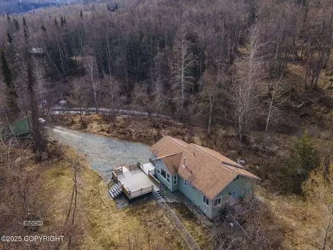 View/Area - 7300 Waterfall Dr, Eagle River, AK 99577 photo 3 of 5