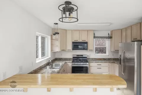 Kitchen - 7300 Waterfall Dr, Eagle River, AK 99577 photo 2 of 4
