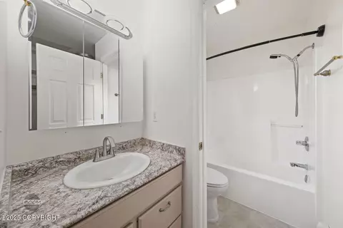 Bath - 7300 Waterfall Dr, Eagle River, AK 99577 photo 2 of 3