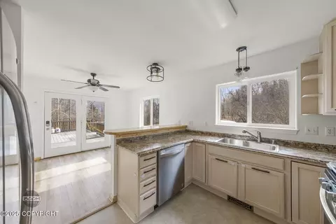 Kitchen - 7300 Waterfall Dr, Eagle River, AK 99577 photo 4 of 4