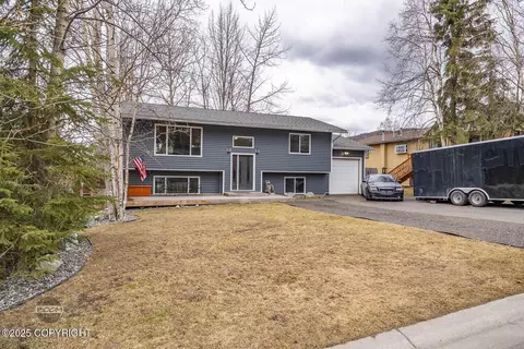 17551 Palos Verdes Dr, Eagle River, AK 99577