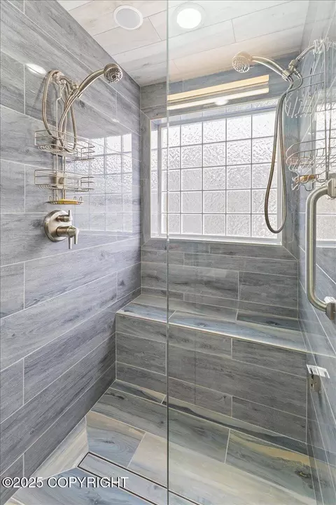 Bath - 17353 Yellowstone Dr, Eagle River, AK 99577 photo 3 of 6