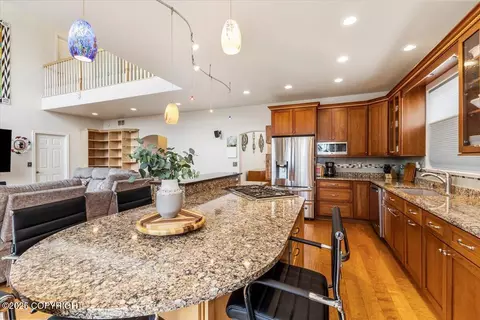 Kitchen - 17353 Yellowstone Dr, Eagle River, AK 99577 photo 3 of 6