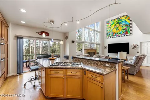 Kitchen - 17353 Yellowstone Dr, Eagle River, AK 99577 photo 5 of 6