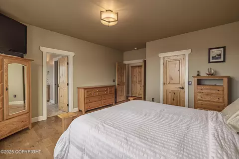 Bedroom - 11268 Sitka Rose Cir, Eagle River, AK 99577 photo 2 of 8