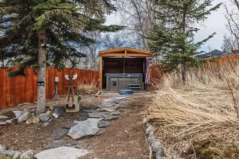 Exterior - 11268 Sitka Rose Cir, Eagle River, AK 99577 photo 5 of 16