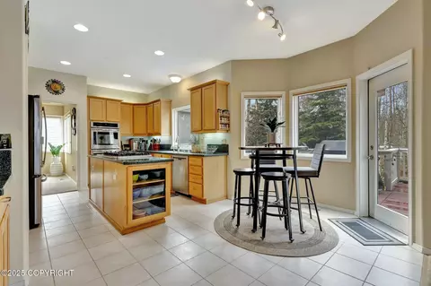 Kitchen - 7328 Setter Dr, Anchorage, AK 99502 photo 2 of 7