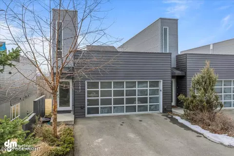 1382 Northbluff Dr # 4B, Anchorage, AK 99501