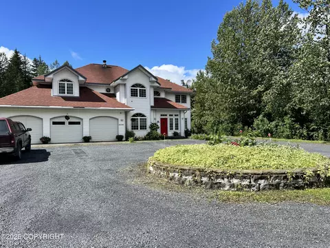 33780 Bear Lake Rd, Seward, AK 99664