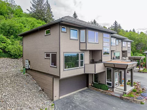 816 Quiet Creek Dr, Homer, AK 99603