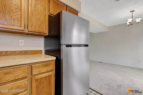 Kitchen - 249 Fall Leaf Cir, Anchorage, AK 99504 photo 2 of 4