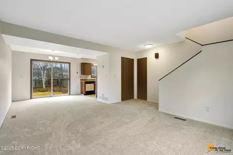 Living - 249 Fall Leaf Cir, Anchorage, AK 99504 photo 1 of 5