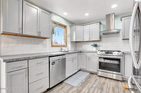Kitchen - 21218 Baron Dr, Chugiak, AK 99567 photo 1 of 2