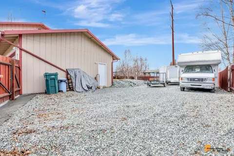 Exterior - 21218 Baron Dr, Chugiak, AK 99567 photo 2 of 13
