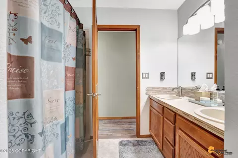 Bath - 21218 Baron Dr, Chugiak, AK 99567 photo 2 of 5