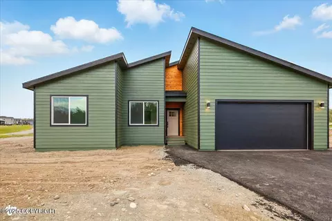 2400 S Skyward View Cir, Palmer, AK 99645