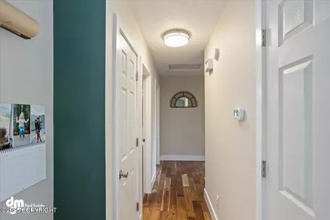 Entry Way - 9631 Balandra Cir, Eagle River, AK 99577 photo 3 of 6
