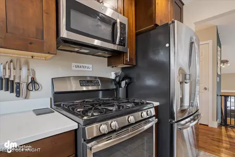 Kitchen - 9631 Balandra Cir, Eagle River, AK 99577 photo 4 of 6