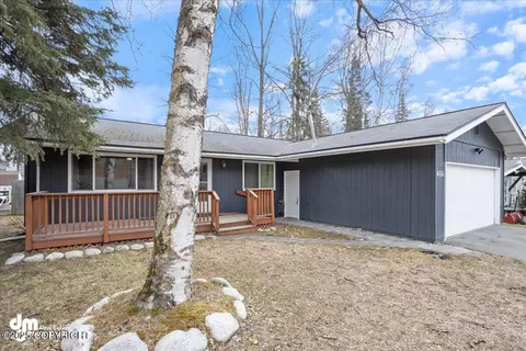 2011 Pembroke St, Anchorage, AK 99504