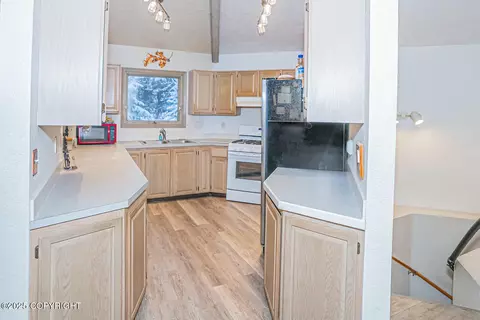 Kitchen - 5750 Wild Mountain Dr, Eagle River, AK 99577 photo 1 of 3