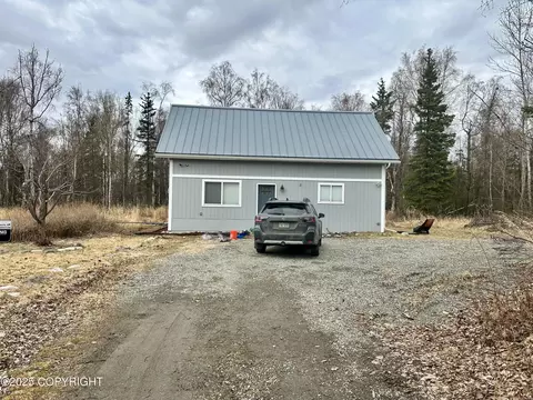 1490 W Pipestone Dr, Wasilla, AK 99654
