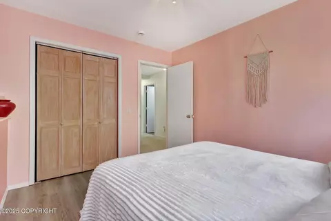 Bedroom - 6414 Hampton Dr, Anchorage, AK 99504 photo 6 of 8