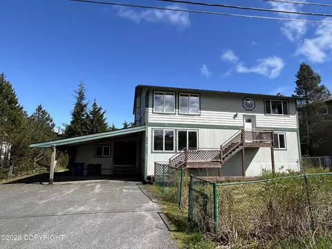 603 Rambler St, Petersburg, AK 99833