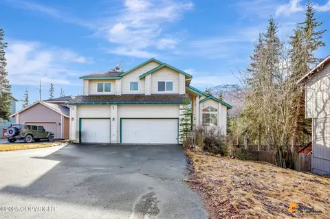 19050 Trail Bay Dr, Eagle River, AK 99577