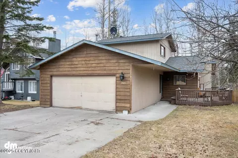 17019 Kiyona Cir, Eagle River, AK 99577