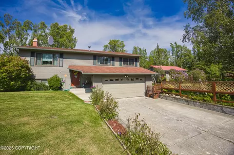104 Beech Ave, Kenai, AK 99611