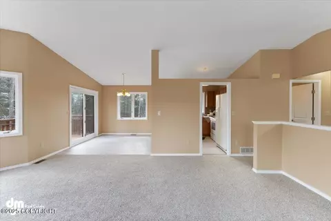 Living - 660 E Barra Loop, Wasilla, AK 99654 photo 5 of 5