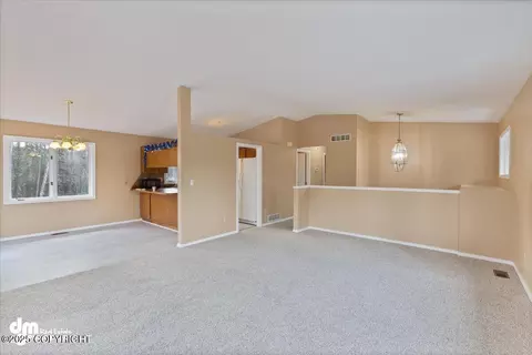 Living - 660 E Barra Loop, Wasilla, AK 99654 photo 4 of 5