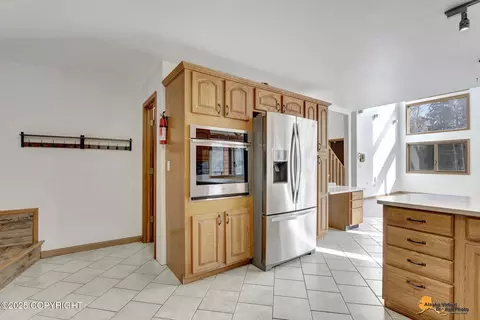Kitchen - 21016 River Park Dr, Eagle River, AK 99577 photo 4 of 5