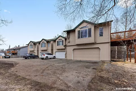 4651 Grumman St, Anchorage, AK 99507